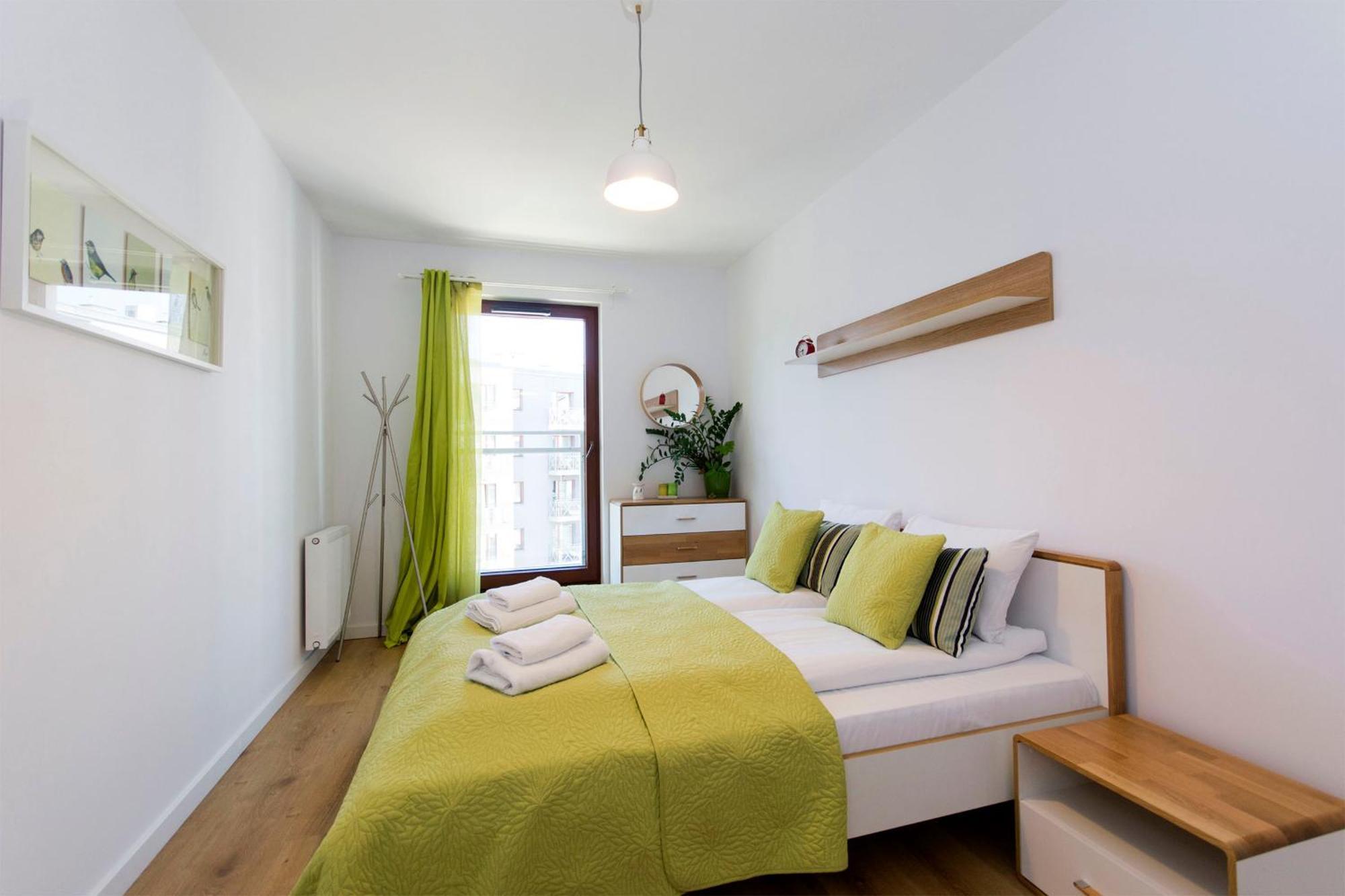 Center - Granary Island By Apartmore *